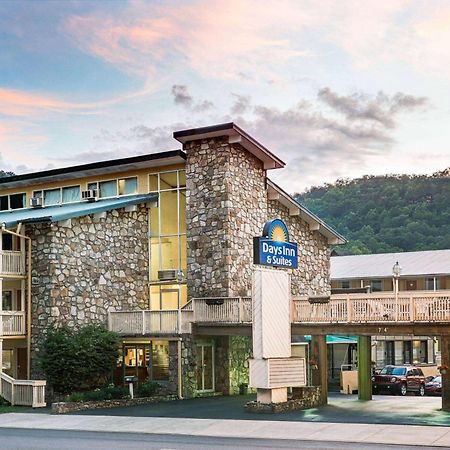 Days Inn & Suites By Wyndham Downtown Gatlinburg Parkway Buitenkant foto