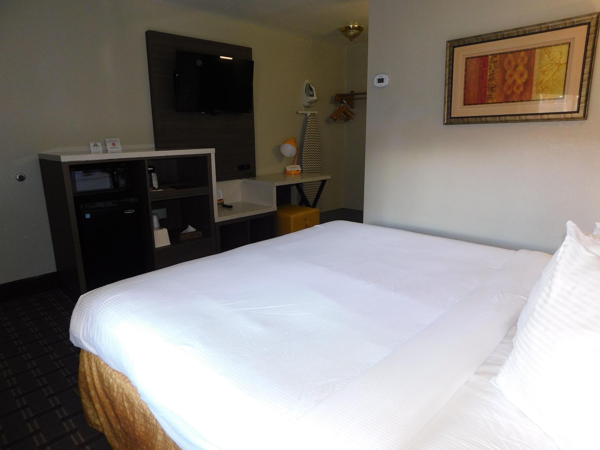 Days Inn & Suites By Wyndham Downtown Gatlinburg Parkway Buitenkant foto
