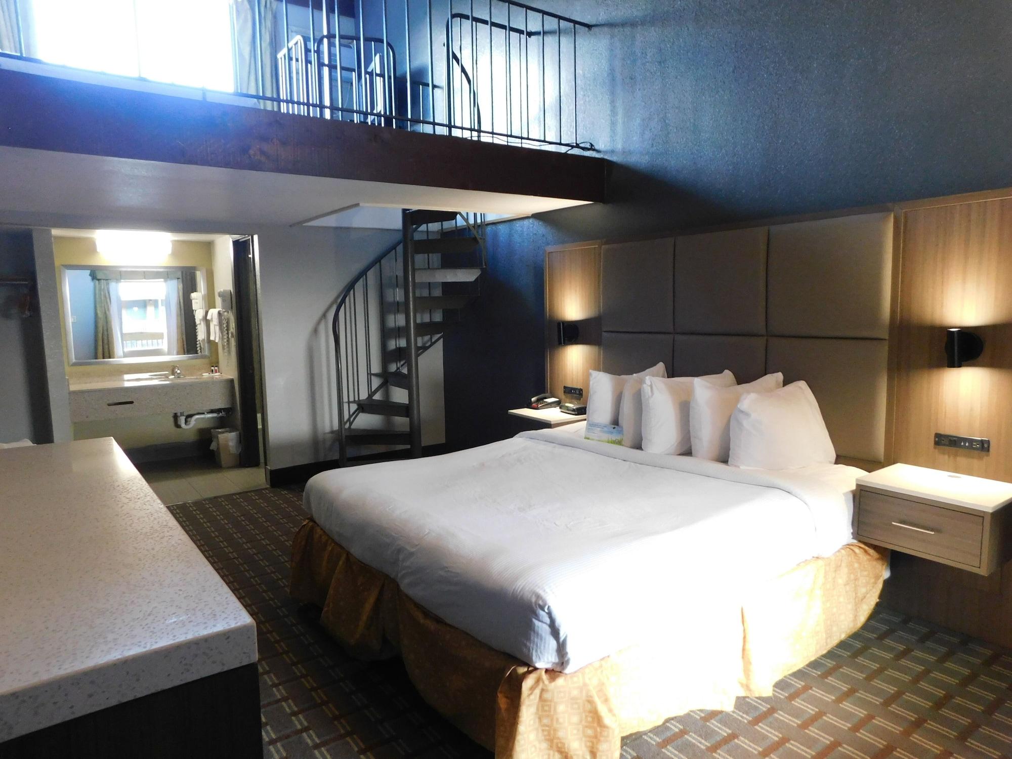 Days Inn & Suites By Wyndham Downtown Gatlinburg Parkway Buitenkant foto