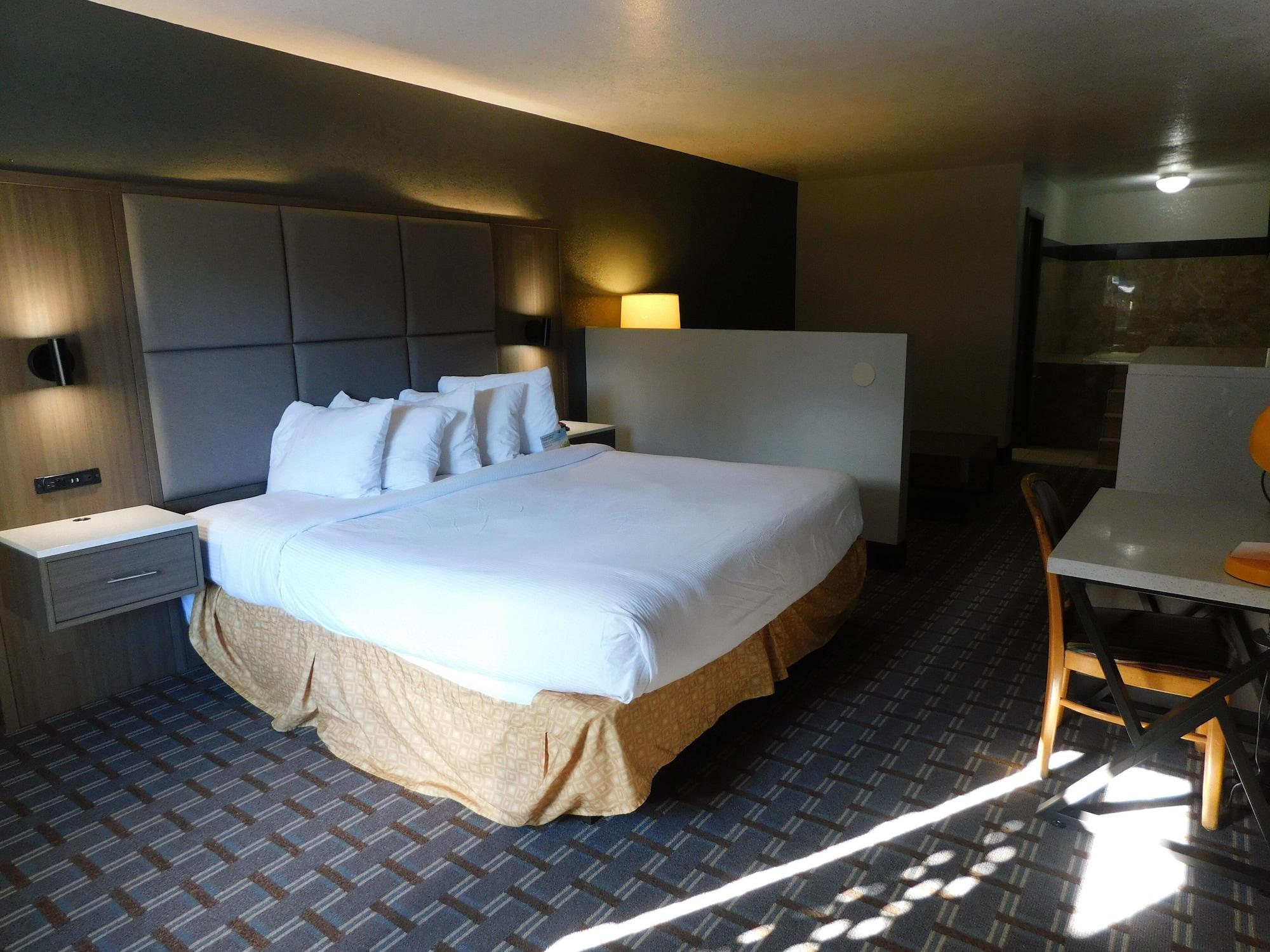 Days Inn & Suites By Wyndham Downtown Gatlinburg Parkway Buitenkant foto