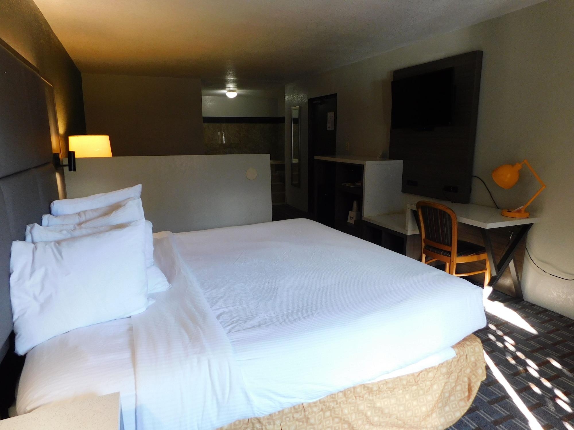 Days Inn & Suites By Wyndham Downtown Gatlinburg Parkway Buitenkant foto