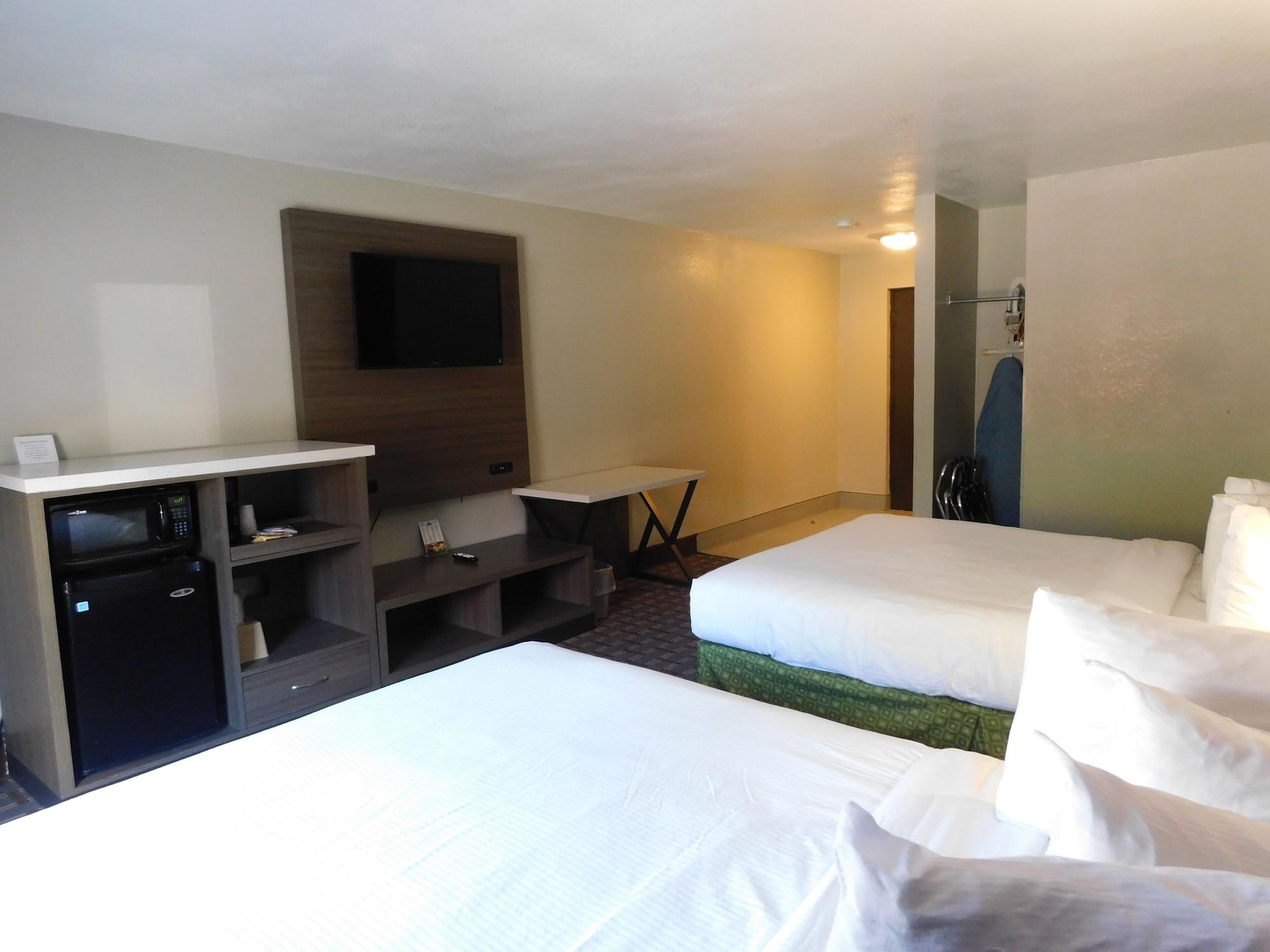 Days Inn & Suites By Wyndham Downtown Gatlinburg Parkway Buitenkant foto