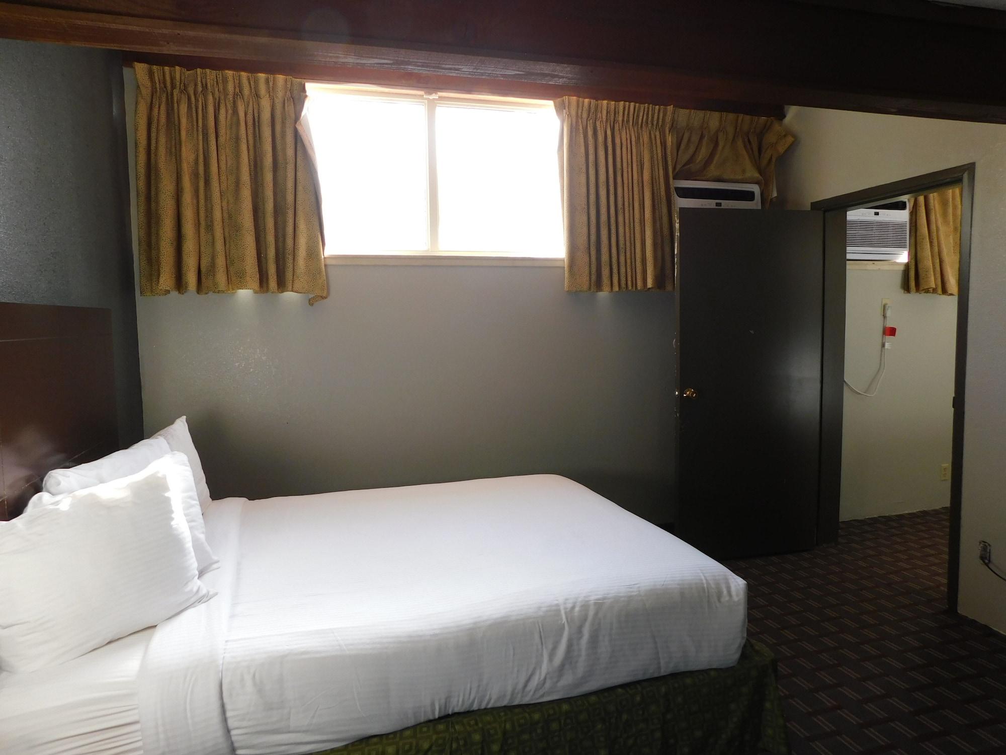 Days Inn & Suites By Wyndham Downtown Gatlinburg Parkway Buitenkant foto